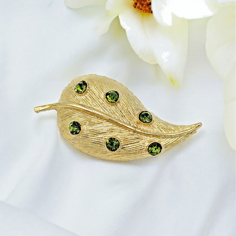 Autumn Leaf Brooch Green Jeweled Fall Foliage Gold Tone Estate Jewelry Pin